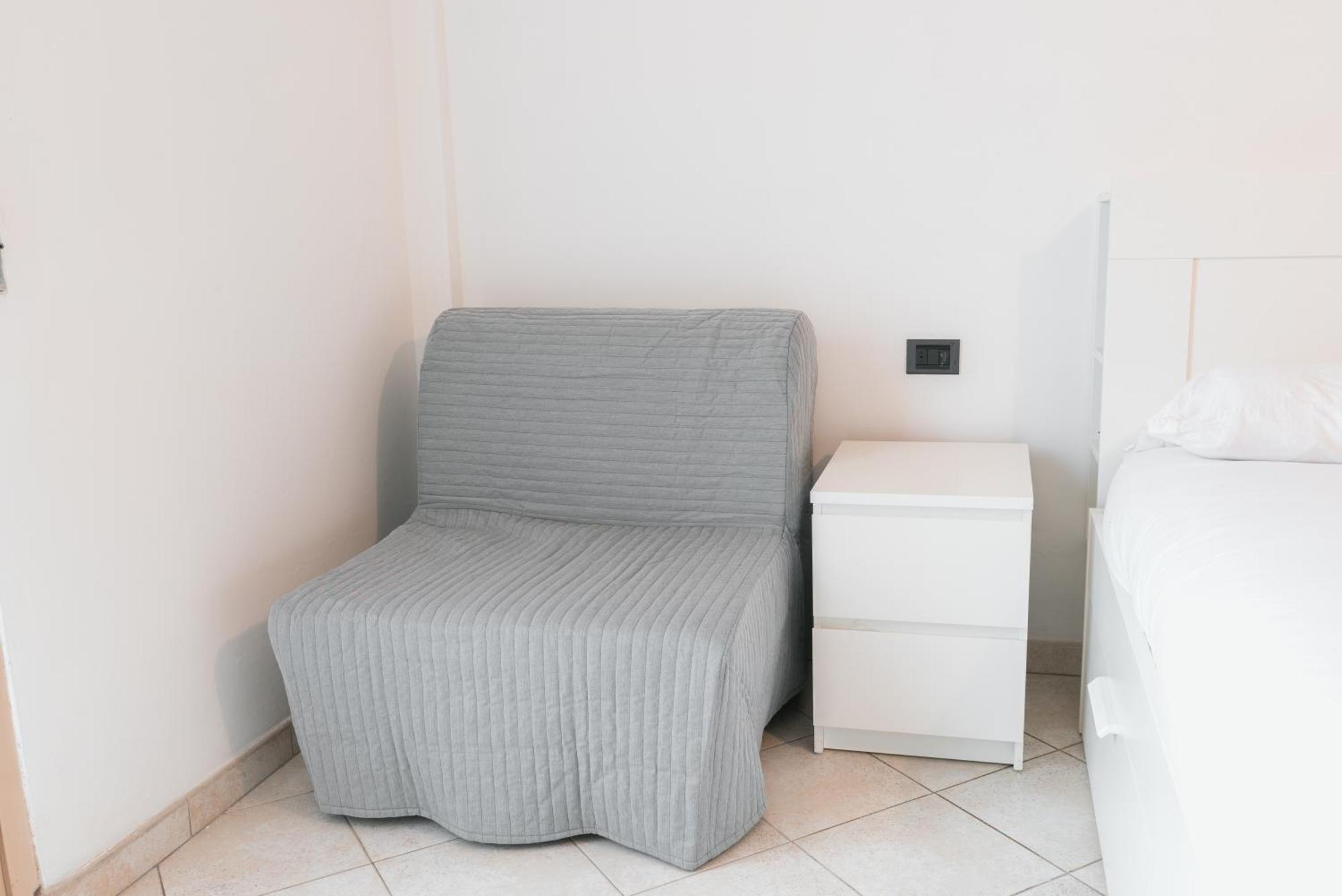 Ihost Apartment - De Andreis 11 Милано Екстериор снимка