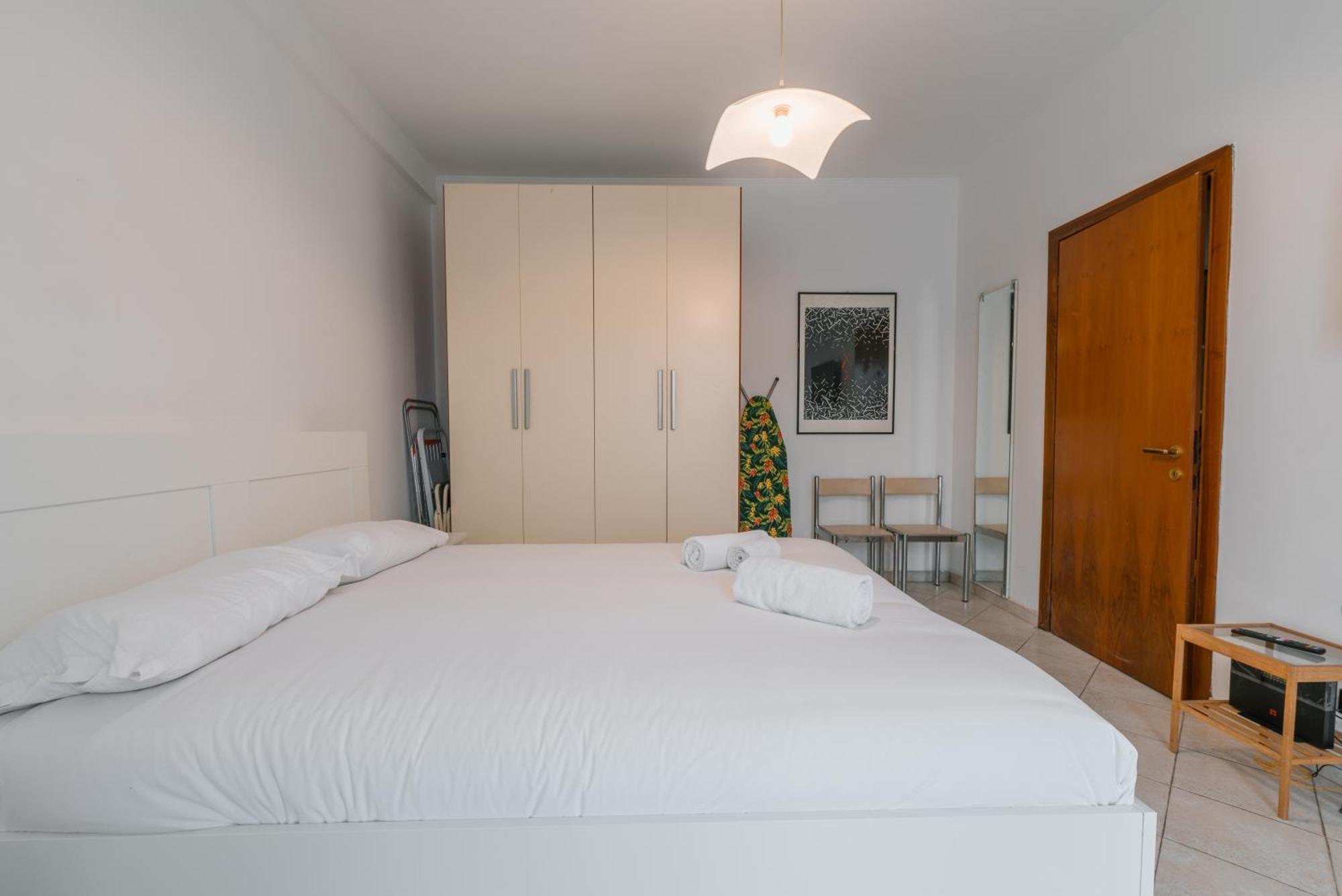 Ihost Apartment - De Andreis 11 Милано Екстериор снимка